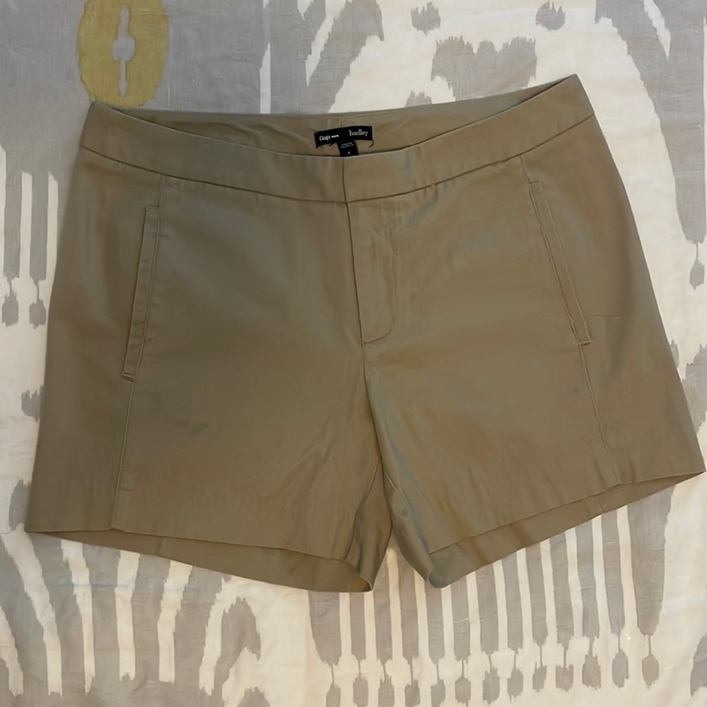 Gap shorts, size 6